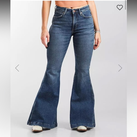 NWT Wrangler Retro Flare Stretch Jeans - Picture 5 of 10